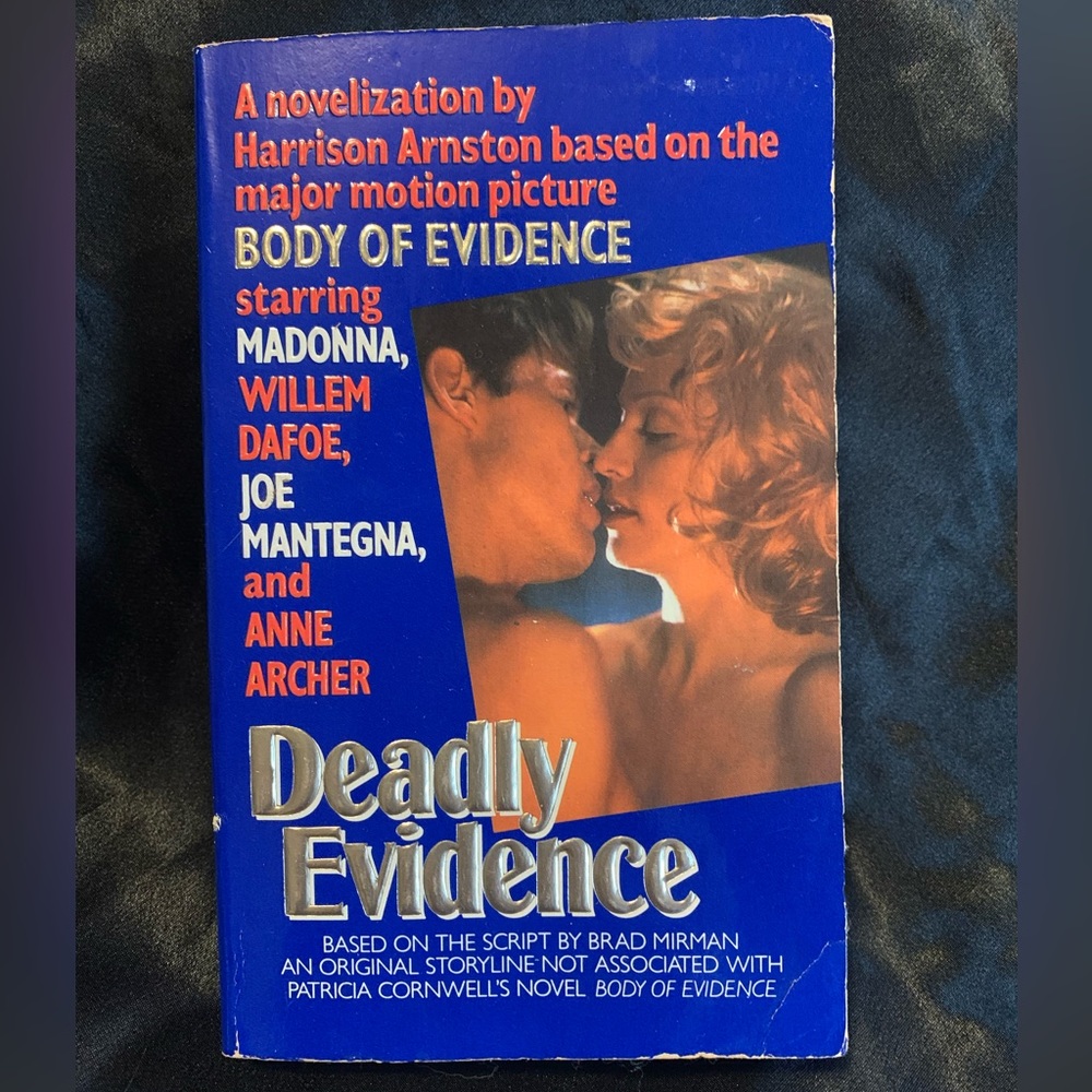 Vintage Paperback DEADLY EVIDENCE 1993 based on MADONNA film Body of Evidence